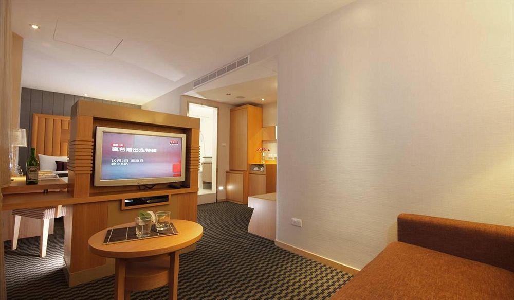 Tokyo International Hotel Tajpej Buitenkant foto